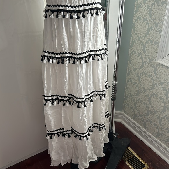 L’Atiste Tiered White & Black Maxi Dress NWT Size L - Picture 3 of 15